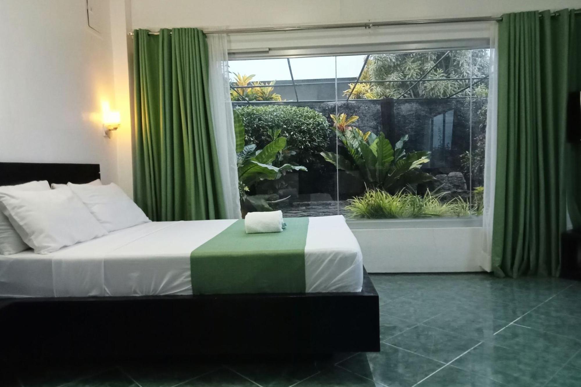 Garin Farm Pilgrimage Resort Powered By Cocotel San Joaquin Zimmer foto