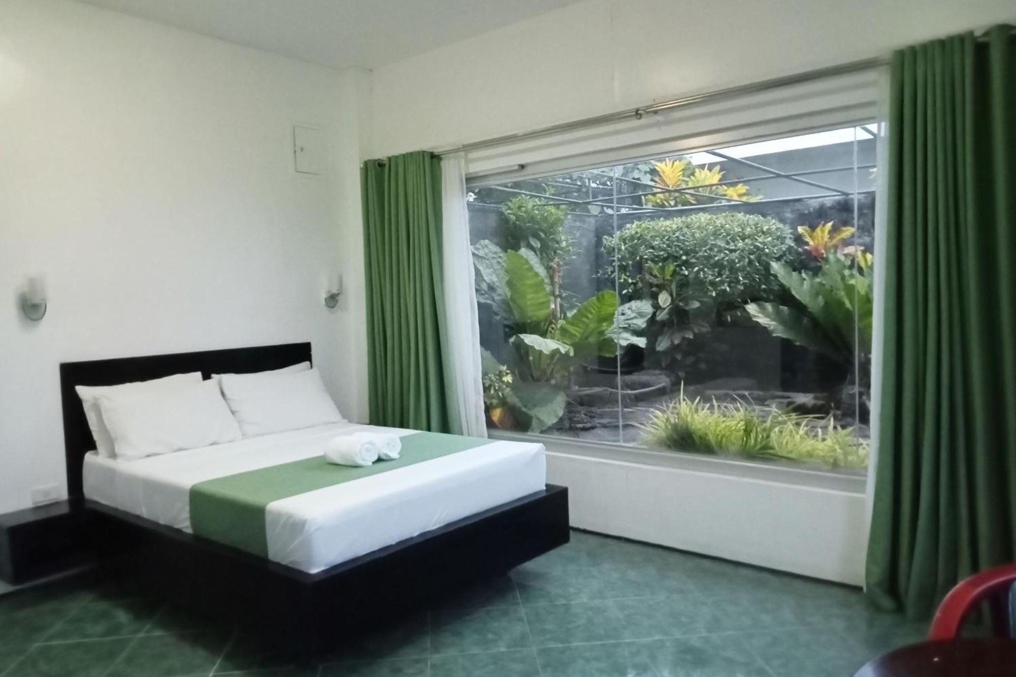 Garin Farm Pilgrimage Resort Powered By Cocotel San Joaquin Zimmer foto